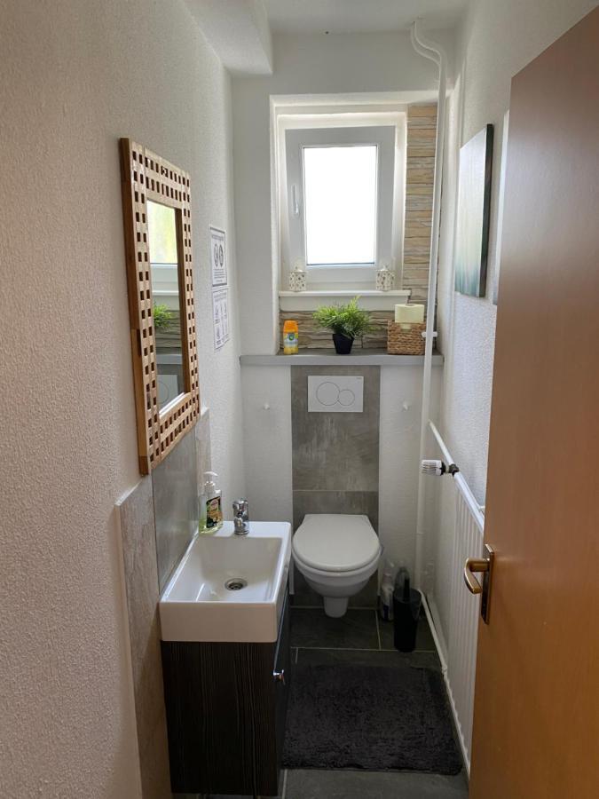 Kleines Apartment Mit Begehbarer Dusche Im Schlafzimmer Eberbach  Exterior photo
